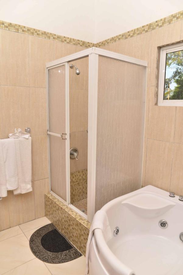 Chateau Margarita Ja Montego Bay Zewnętrze zdjęcie