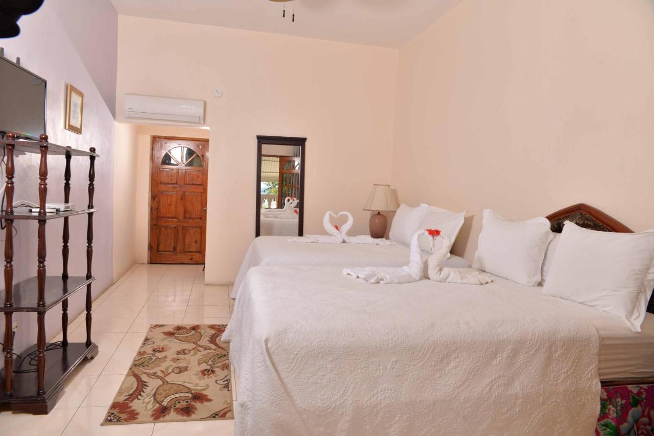 Chateau Margarita Ja Montego Bay Zewnętrze zdjęcie